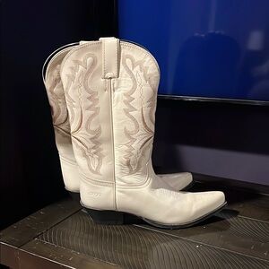 Dingo Cream Ankle Booties with Western Stitching